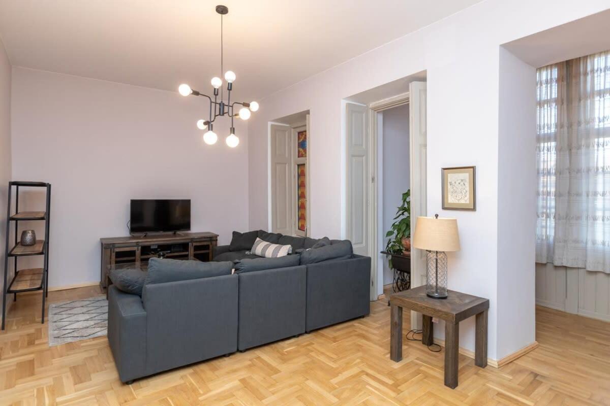 Stylish 2Br Apt In The Heart Of Old Tbilissi Extérieur photo