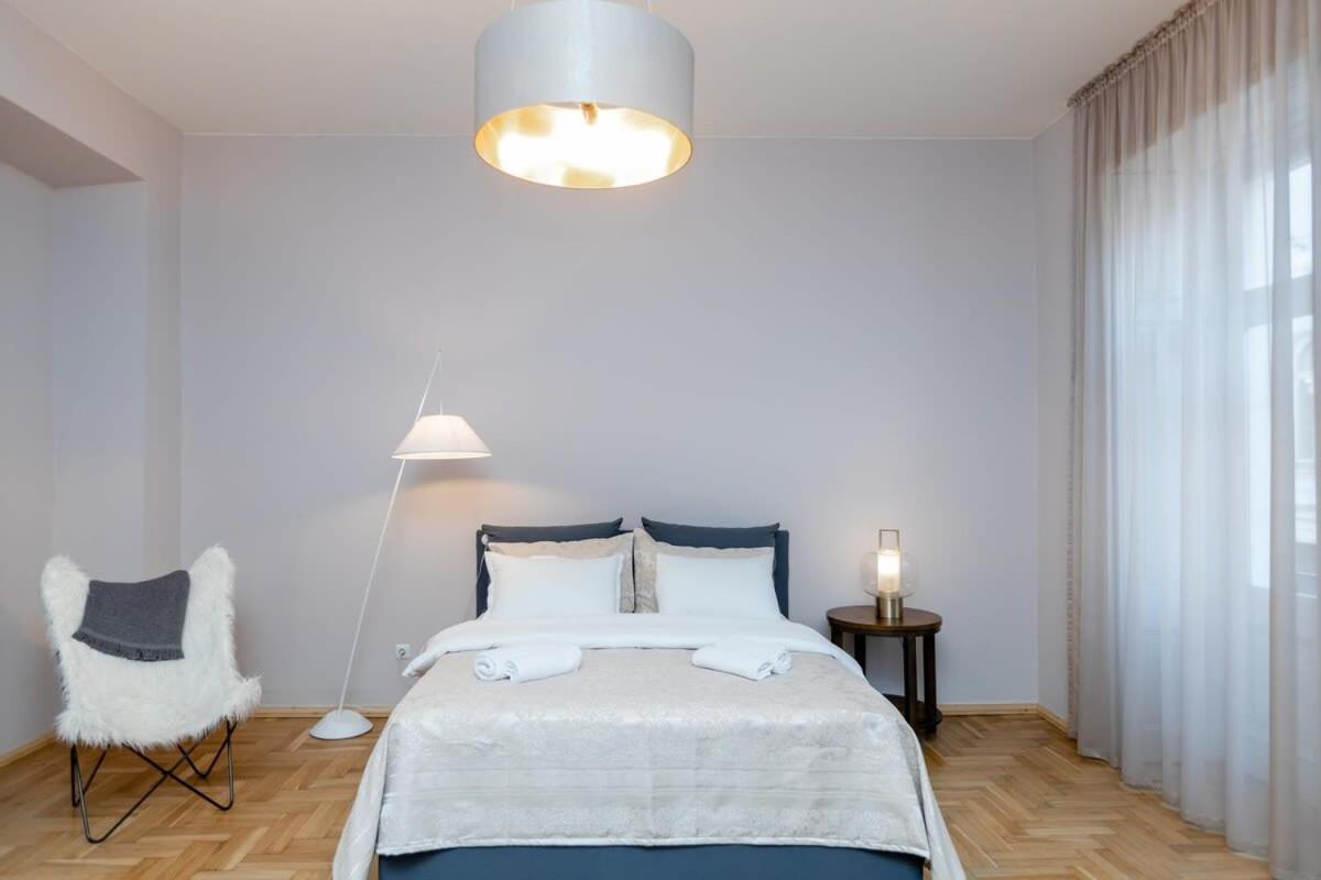 Stylish 2Br Apt In The Heart Of Old Tbilissi Extérieur photo